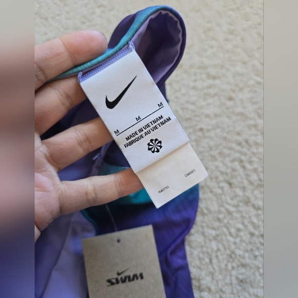 81. NWT Nike Aurora REVERSIBLE High Waist BIKINI Bottom Size Medium - Picture 11 of 11